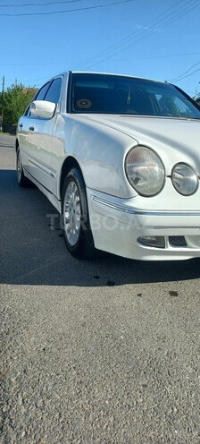 Mercedes E 220 d 1997, 145,000 km - 2.2 l - Balakən