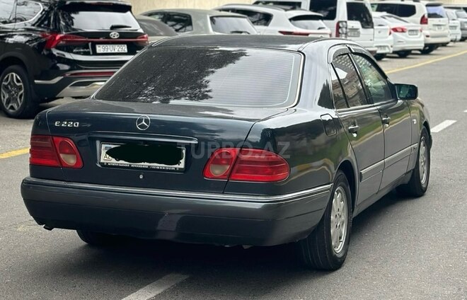 Mercedes E 220 d 1997, 260,410 km - 2.2 l - Bakı