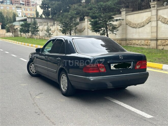 Mercedes E 220 d 1997, 260,410 km - 2.2 l - Bakı