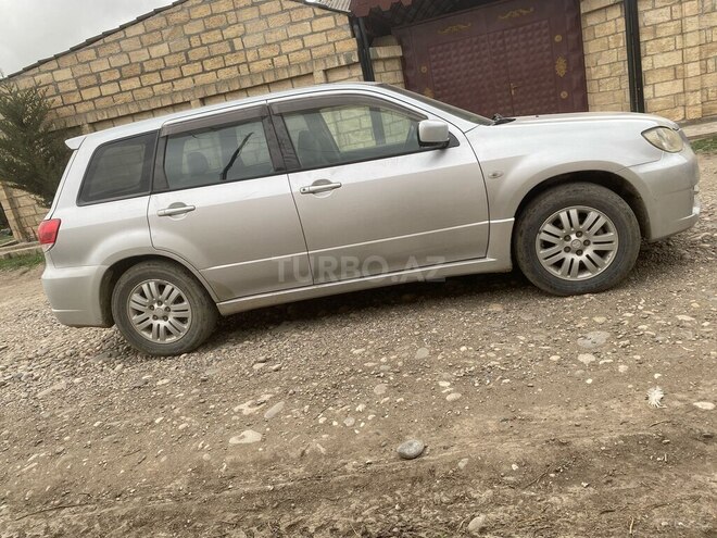 Mitsubishi Airtrek 2002, 297,000 km - 2.0 l - Qusar