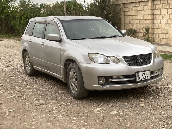 Mitsubishi Airtrek 2002, 297,000 km - 2.0 l - Qusar