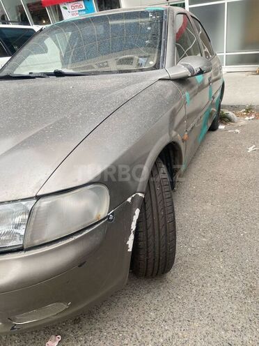 Opel Vectra 1995, 342,000 km - 1.6 l - Bakı
