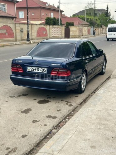 Mercedes E 240 2001, 245,636 km - 2.4 l - Masallı