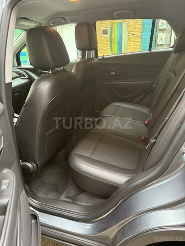 Chevrolet Trax-10