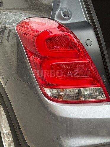 Chevrolet Trax-8