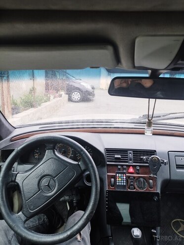 Mercedes C 200 1996, 2,555 km - 2.0 l - Bakı