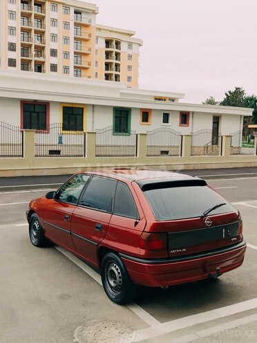 Opel Astra 1997, 316,136 km - 2.0 l - Bakı