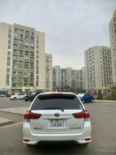 Toyota Corolla Fielder 2018, 116,000 km - 1.5 л - Bakı