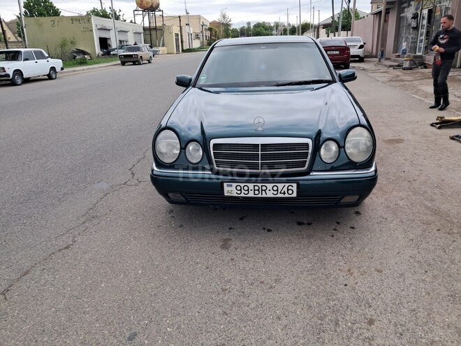 Mercedes C 230 1997, 123,800 km - 2.3 l - Qazax