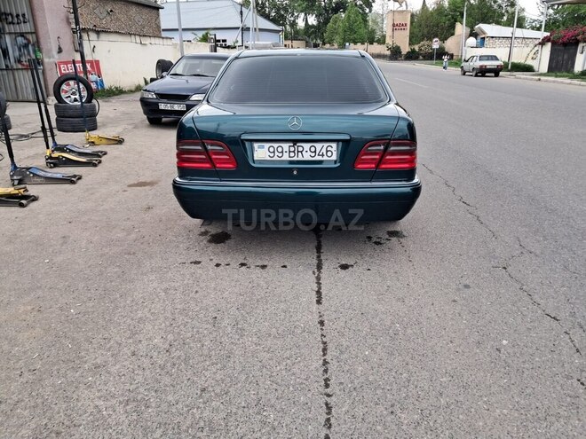 Mercedes C 230 1997, 123,800 km - 2.3 l - Qazax