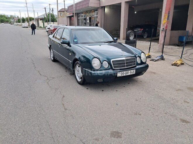 Mercedes C 230 1997, 123,800 km - 2.3 l - Qazax