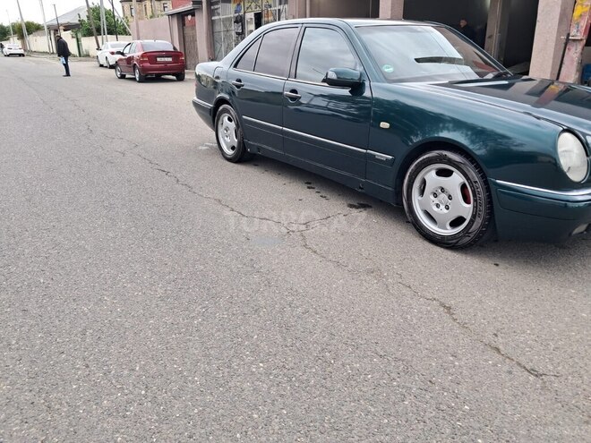 Mercedes C 230 1997, 123,800 km - 2.3 l - Qazax