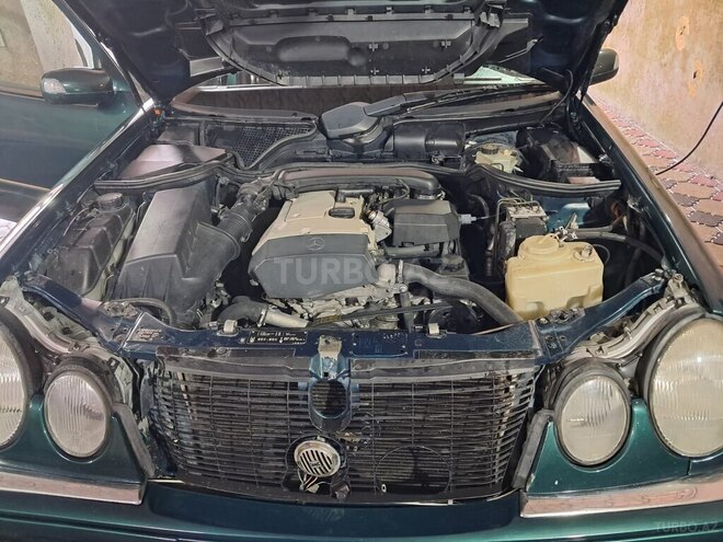 Mercedes C 230 1997, 123,800 km - 2.3 l - Qazax