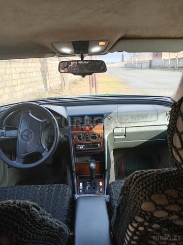 Mercedes C 200 1997, 473,284 km - 2.0 l - Zaqatala