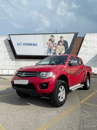 Mitsubishi L200 2011, 620,000 km - 2.5 l - Bakı