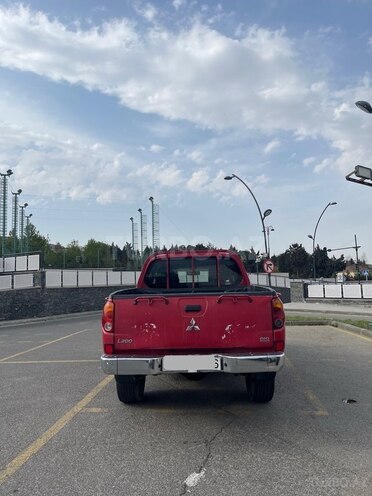 Mitsubishi L200 2011, 620,000 km - 2.5 l - Bakı