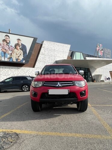 Mitsubishi L200 2011, 620,000 km - 2.5 l - Bakı