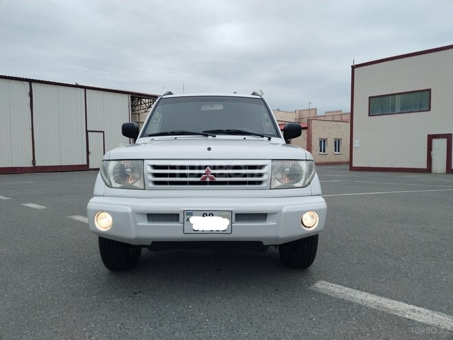Mitsubishi Pajero io 2000, 250,433 km - 1.8 л - Gəncə