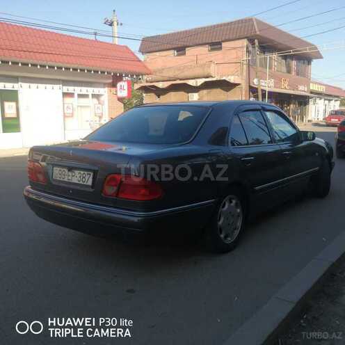 Mercedes E 240 1998, 302,068 km - 2.4 l - Şəmkir