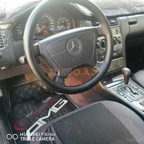 Mercedes E 240 1998, 302,068 km - 2.4 l - Şəmkir