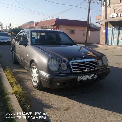 Mercedes E 240 1998, 302,068 km - 2.4 l - Şəmkir