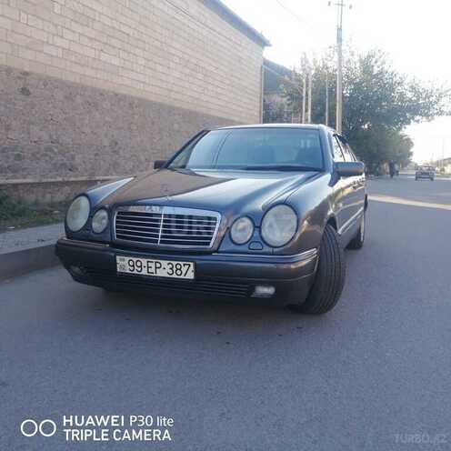 Mercedes E 240 1998, 302,068 km - 2.4 l - Şəmkir