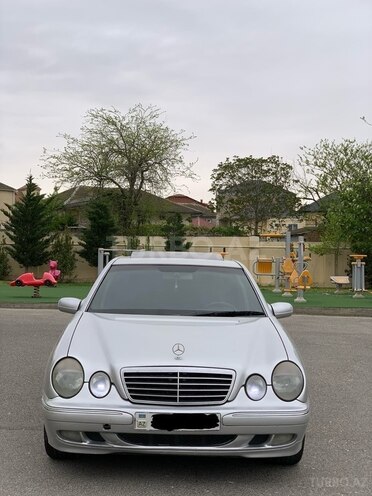 Mercedes E 240 1999, 382,000 km - 2.4 l - Bakı