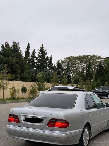 Mercedes E 240 1999, 382,000 km - 2.4 l - Bakı