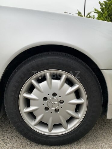 Mercedes E 240 1999, 382,000 km - 2.4 l - Bakı