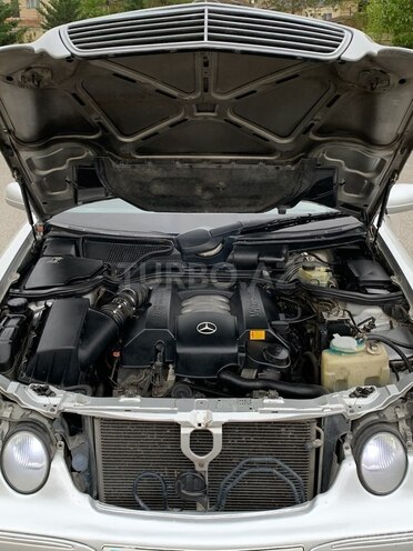 Mercedes E 240 1999, 382,000 km - 2.4 l - Bakı