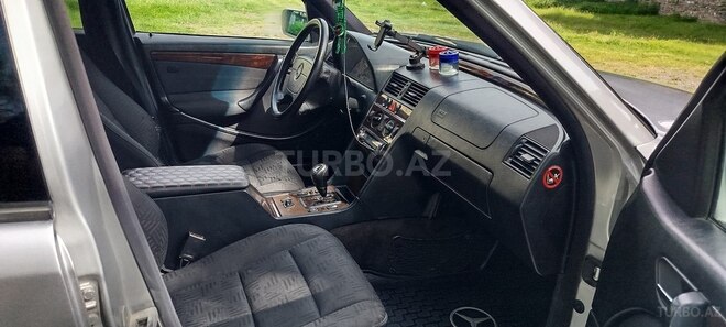 Mercedes C 180 1999, 628,000 km - 1.8 л - Quba