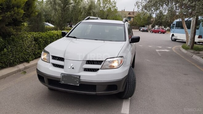 Mitsubishi Outlander 2005, 241,788 km - 2.4 l - Sumqayıt