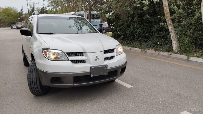 Mitsubishi Outlander 2005, 241,788 km - 2.4 l - Sumqayıt