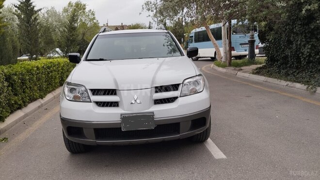 Mitsubishi Outlander 2005, 241,788 km - 2.4 l - Sumqayıt