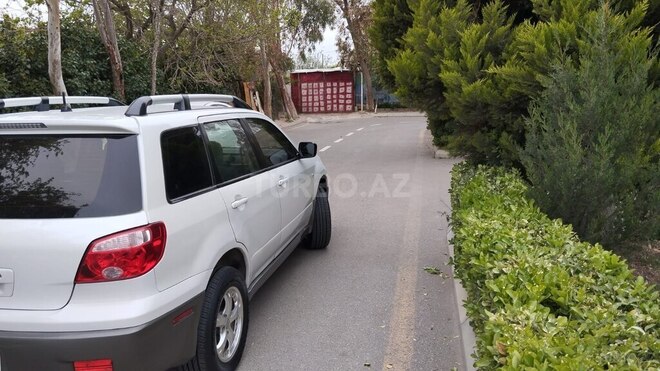 Mitsubishi Outlander 2005, 241,788 km - 2.4 l - Sumqayıt