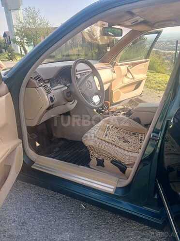 Mercedes E 240 1998, 346,087 km - 2.4 l - Ağsu