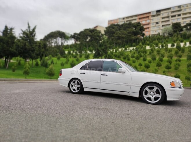 Mercedes C 230 1999, 299,000 km - 2.3 л - Bakı