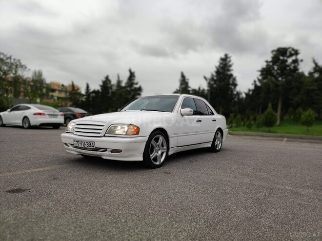 Mercedes C 230 1999, 299,000 km - 2.3 л - Bakı