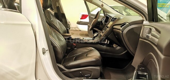 Ford Fusion (North America) 2013, 318,650 km - 2.0 л - Sumqayıt
