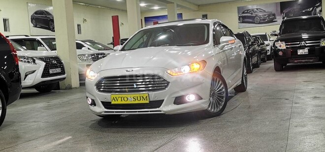 Ford Fusion (North America) 2013, 318,650 km - 2.0 л - Sumqayıt