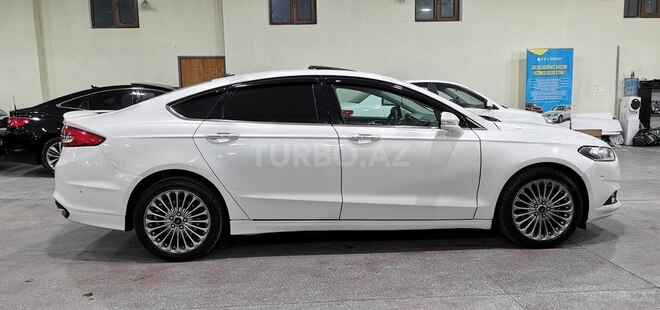 Ford Fusion (North America) 2013, 318,650 km - 2.0 л - Sumqayıt