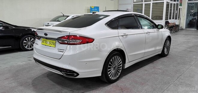 Ford Fusion (North America) 2013, 318,650 km - 2.0 л - Sumqayıt