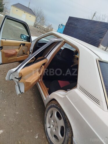 Mercedes 190 1990, 280,000 km - 2.0 l - Bakı