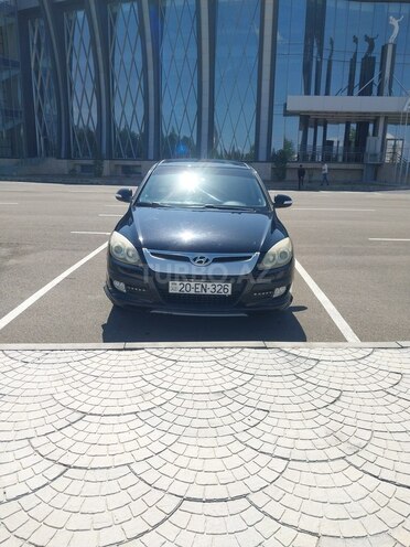 Hyundai i30 2008, 250,000 km - 1.4 l - Gəncə