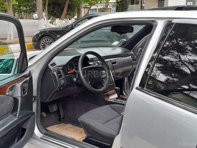 Mercedes E 300 d 1997, 297,492 km - 3.0 l - Sumqayıt