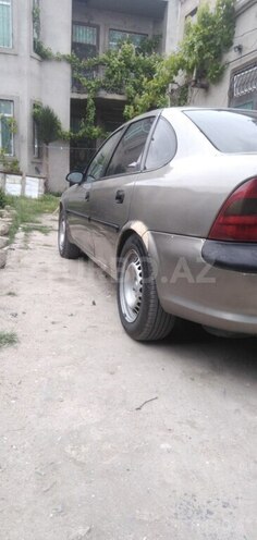 Opel Vectra 1996, 350,000 km - 2.0 l - Bakı