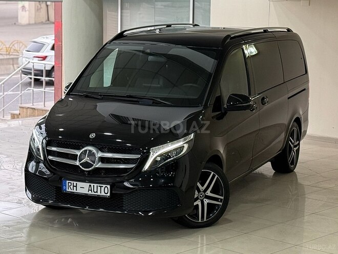Mercedes V 220-1