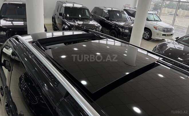 Mercedes V 220-23