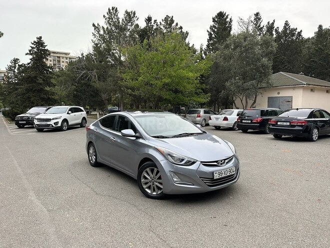 Hyundai Elantra 2015, 147,592 km - 1.8 l - Bakı