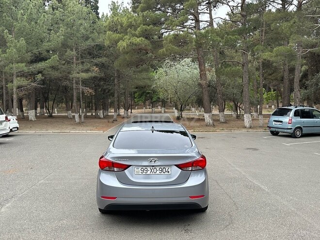 Hyundai Elantra 2015, 147,592 km - 1.8 l - Bakı